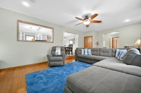 Newly Renovated! GAME ROOM! Private Bathrooms
